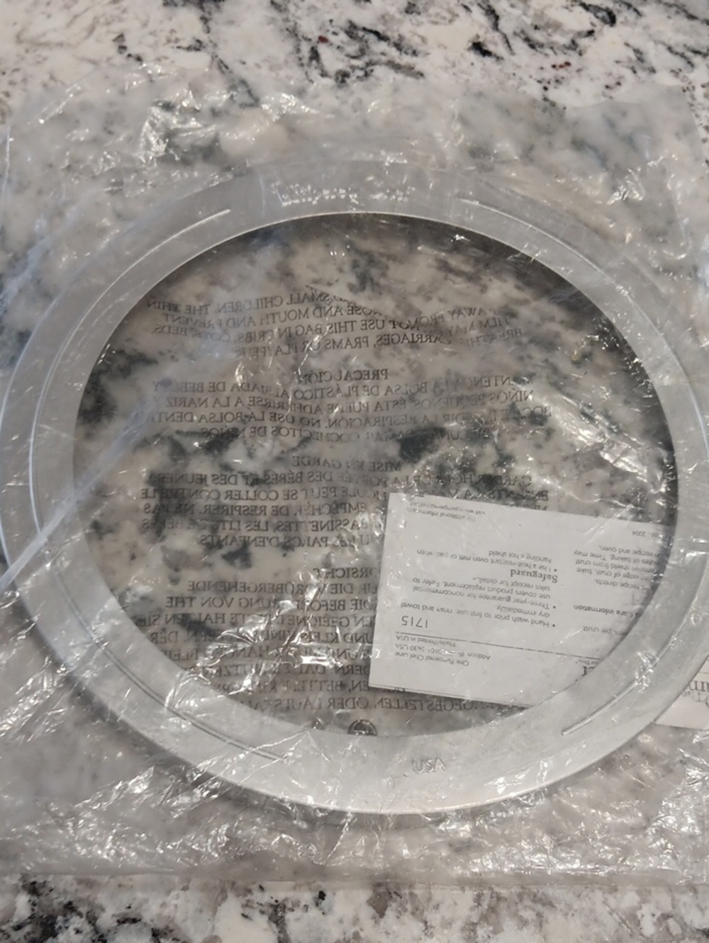 Pampered Chef Silver Metal Crust Cover